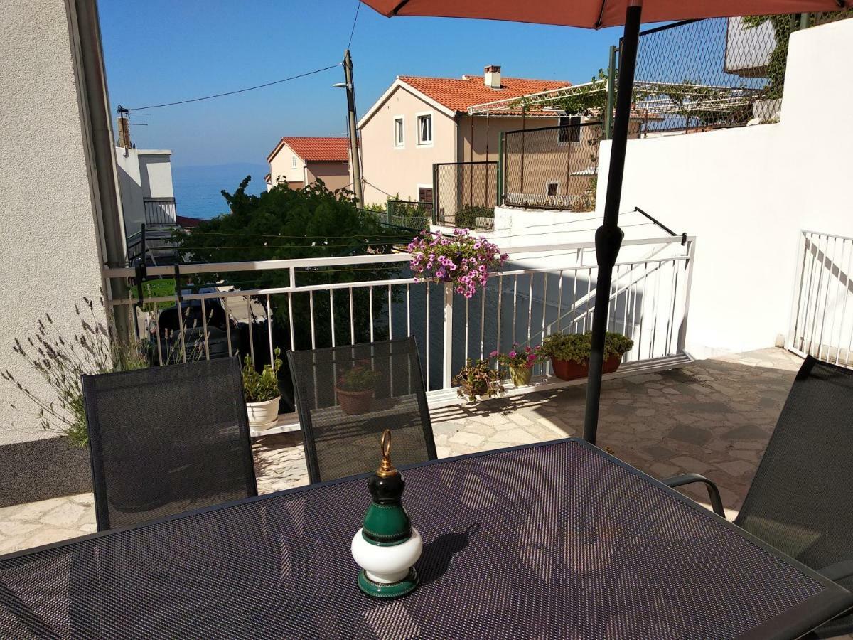 Apartment Satus Podstrana Exterior foto